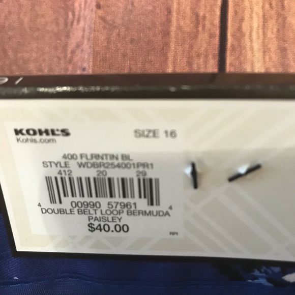 NWT Dana Buchanan Paisley Bermuda Shorts Size 16 - Picture 3 of 9